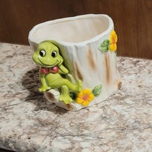 Frog on a log planter
